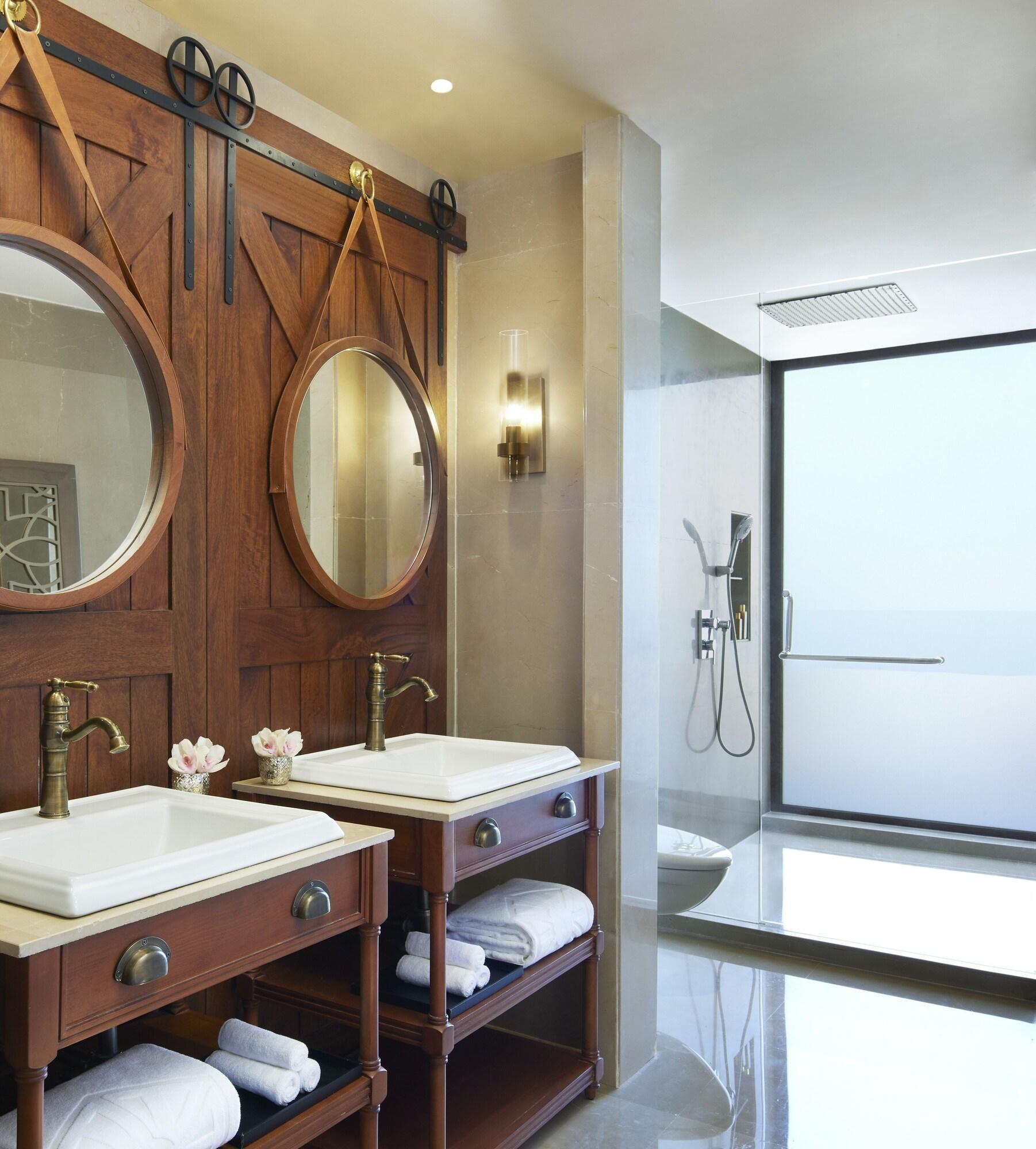 Taj Aravali Resort & Spa 우다이푸르 외부 사진