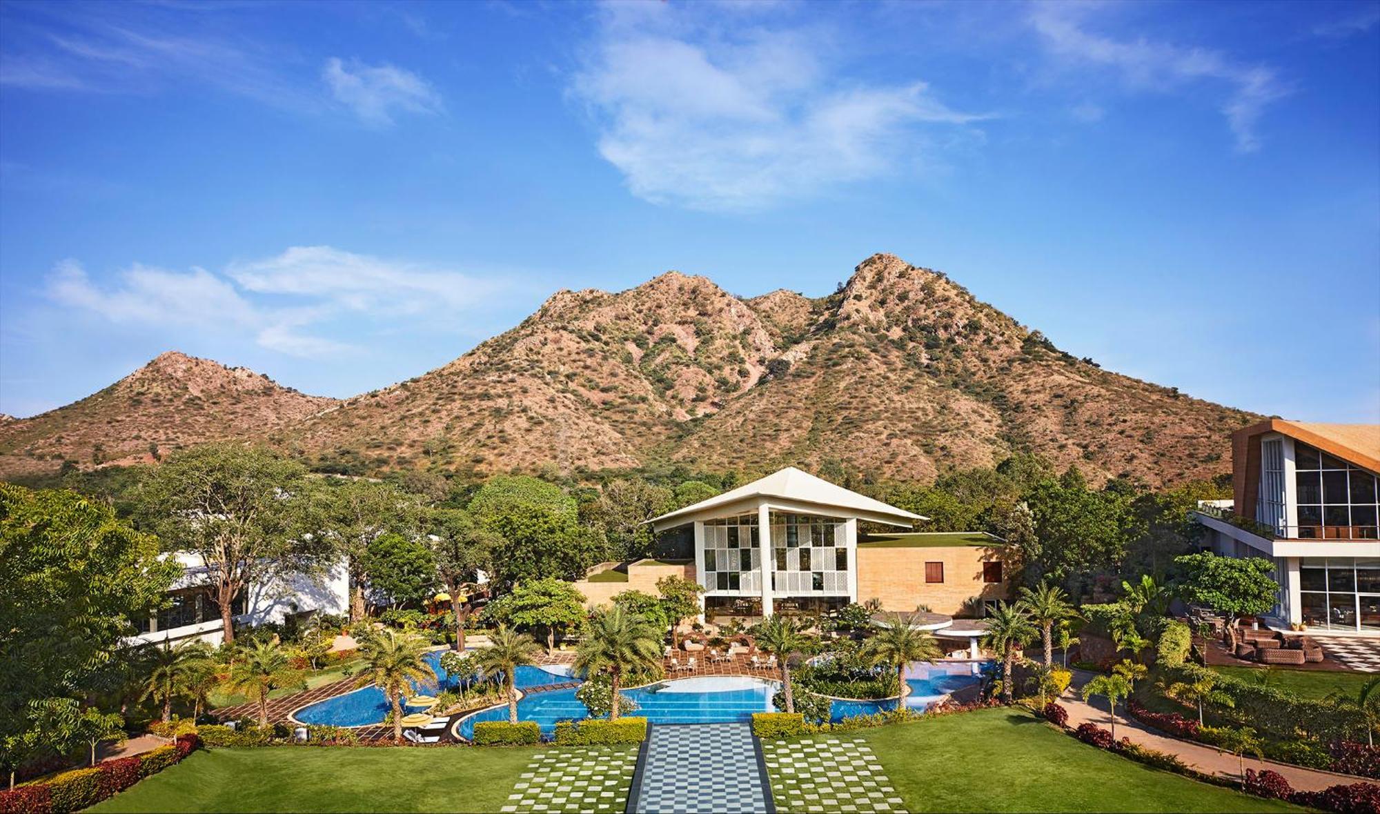 Taj Aravali Resort & Spa 우다이푸르 외부 사진